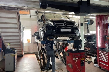 Замена колодок Mercedes V-class - изображение 2