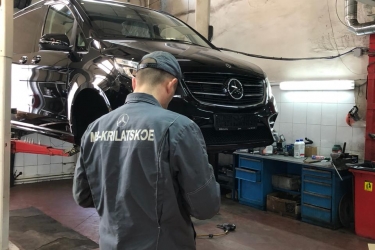 Замена колодок Mercedes V-class - изображение 2